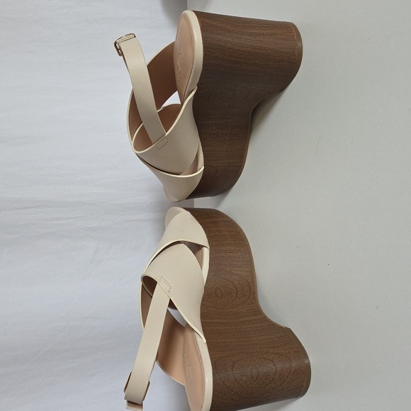Loft Tan Crossover Platform Sandles.  Size 7 Medium - Picture 6 of 11